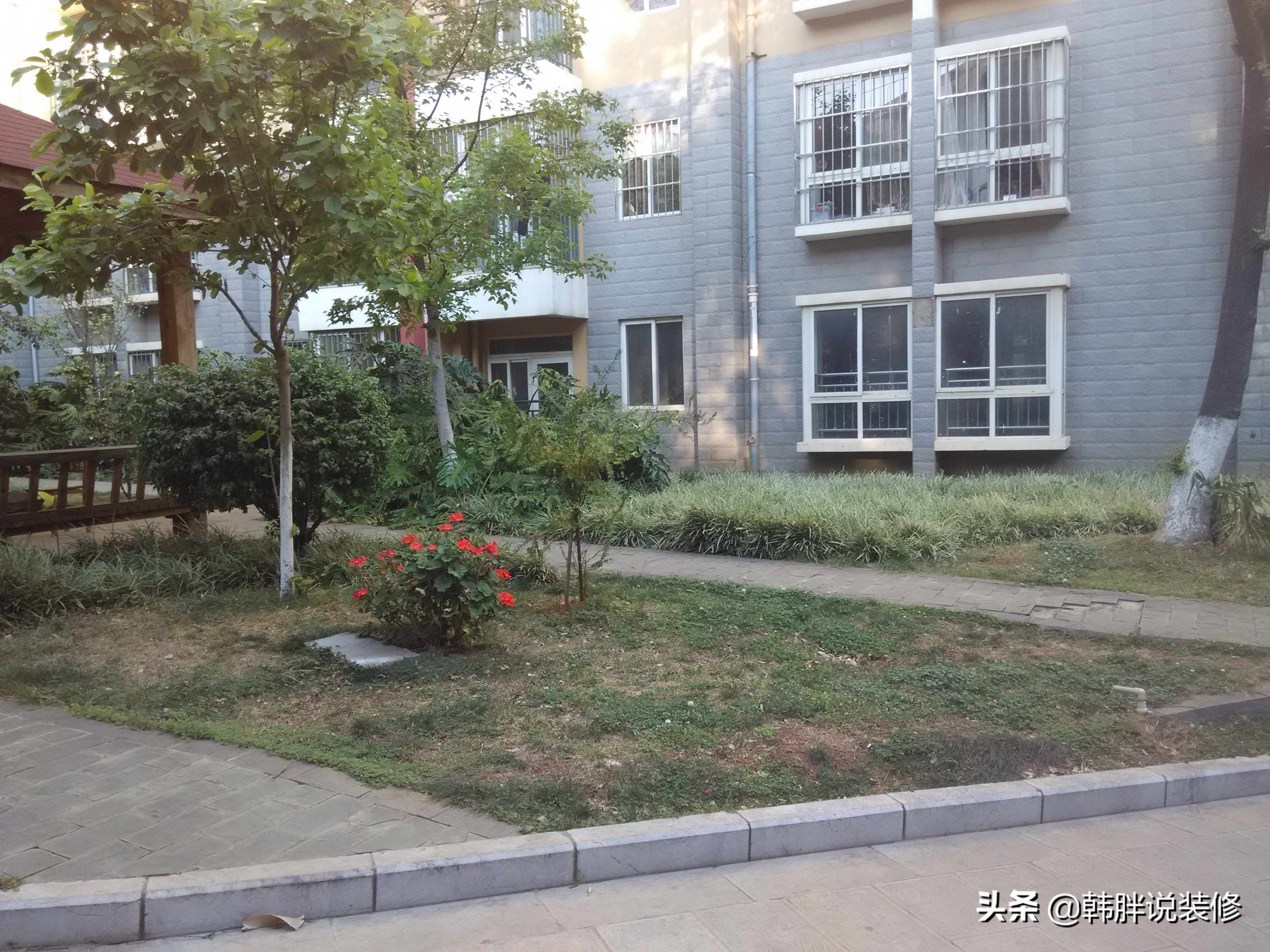 一楼房子太潮湿，我家住了3年，总结出5点装修建议，轻松解决问题