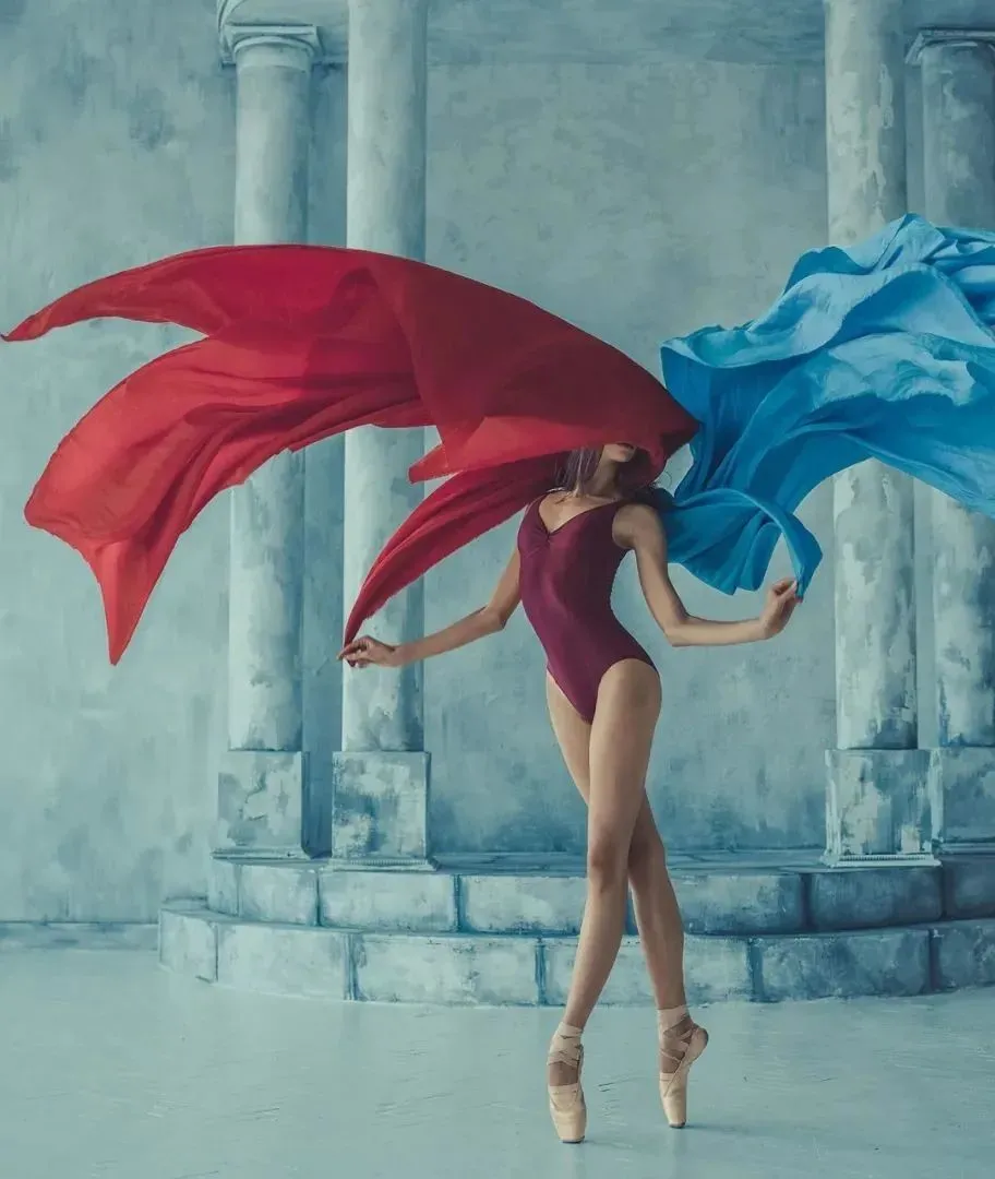 精美图片：人体摄影艺术，舞蹈的灵动之美