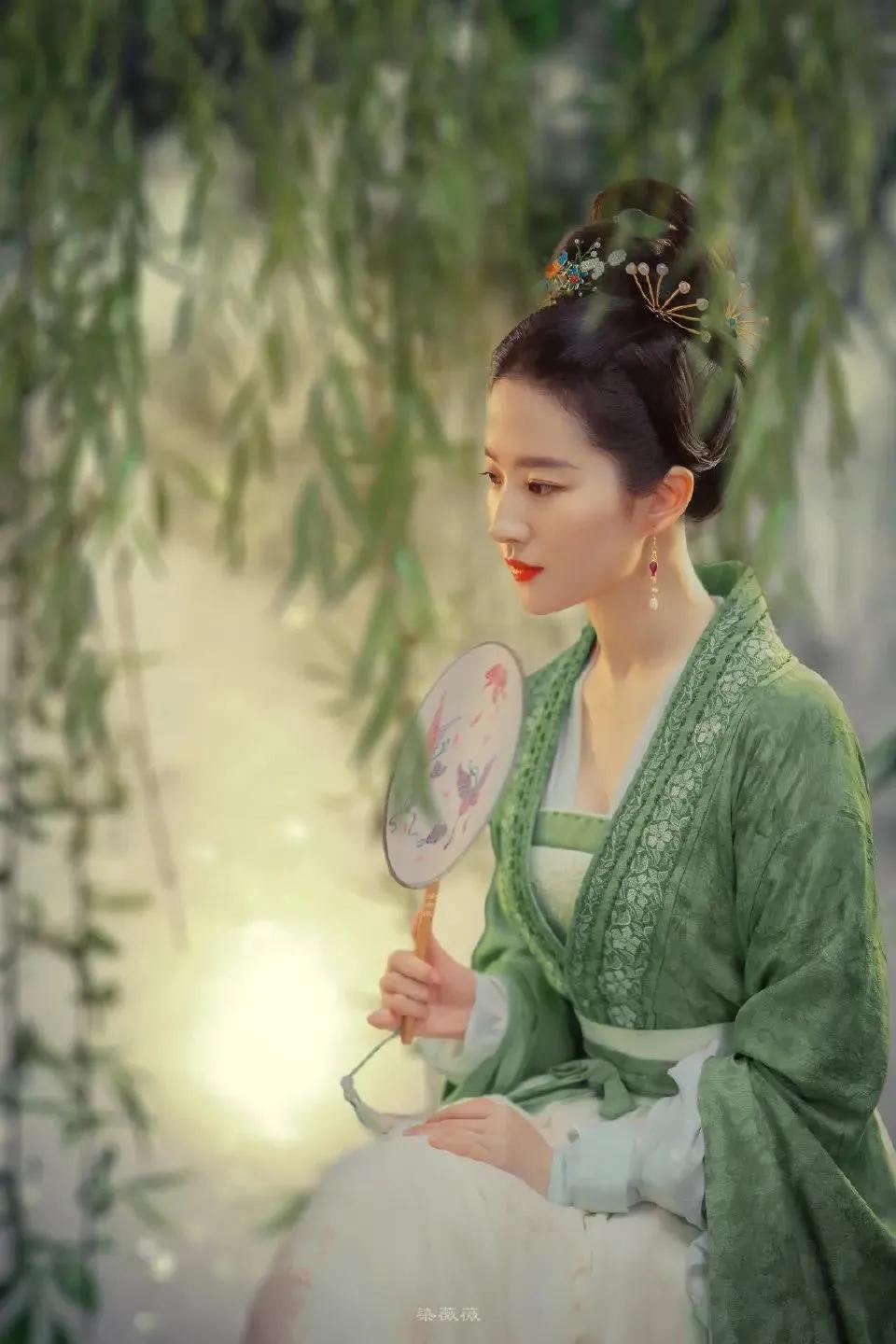 刘亦菲——流落世间的仙子