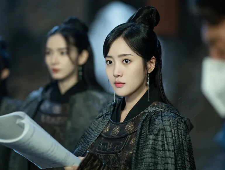 4年前在《知否》里演丫鬟，后连上3部女主戏，王梓薇何时翻红？