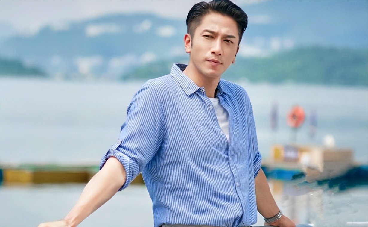 无线五小生境况悬殊，有人成“最老张无忌”，有人发福疑退圈