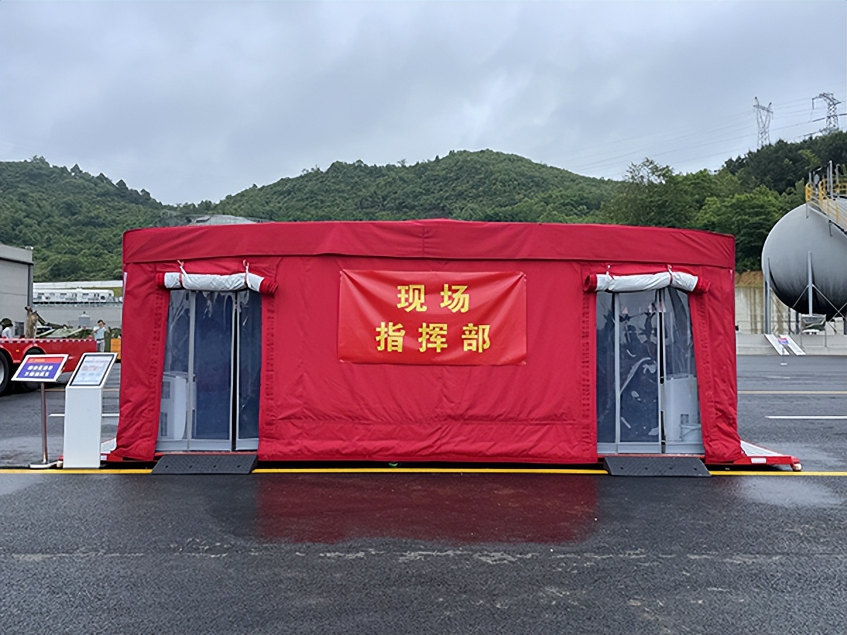 森源鸿马“1+N”智能方舱在贵州省消防救援后勤工作会议现场获赞