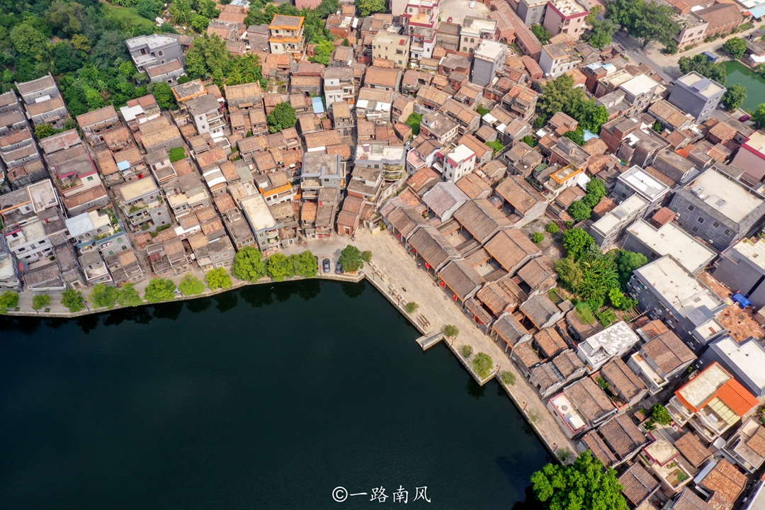 南海－佛山房价最高的城区，曾是广东四小虎之一，旅游资源丰富