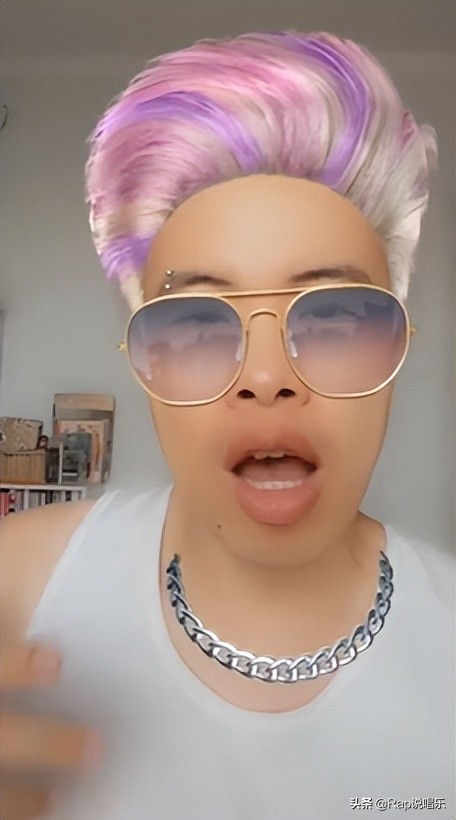 赵辰龙用大号踢馆新说唱！要和热狗正面交锋了吗？