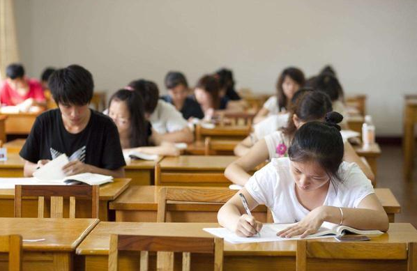 部分证书已被“取消认证”，大学生别再盲目报考，早知道有好处