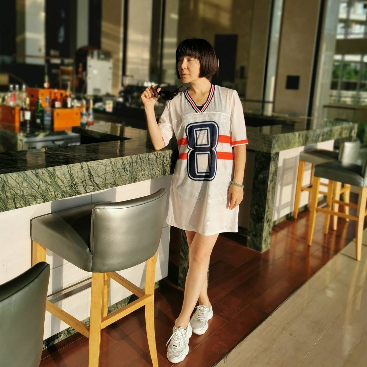 歌手陈红：退出歌坛嫁李军，离婚后对簿公堂声誉尽毁，人生太坎坷