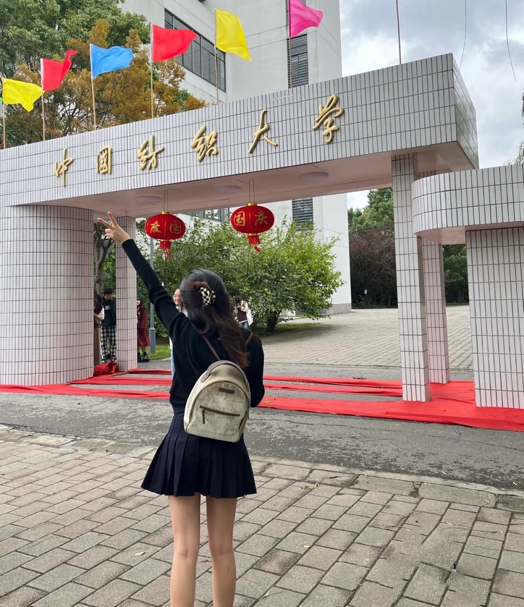 高颜值扎堆的大学专业，不需要文化课成绩太好，不毕业就能把钱赚