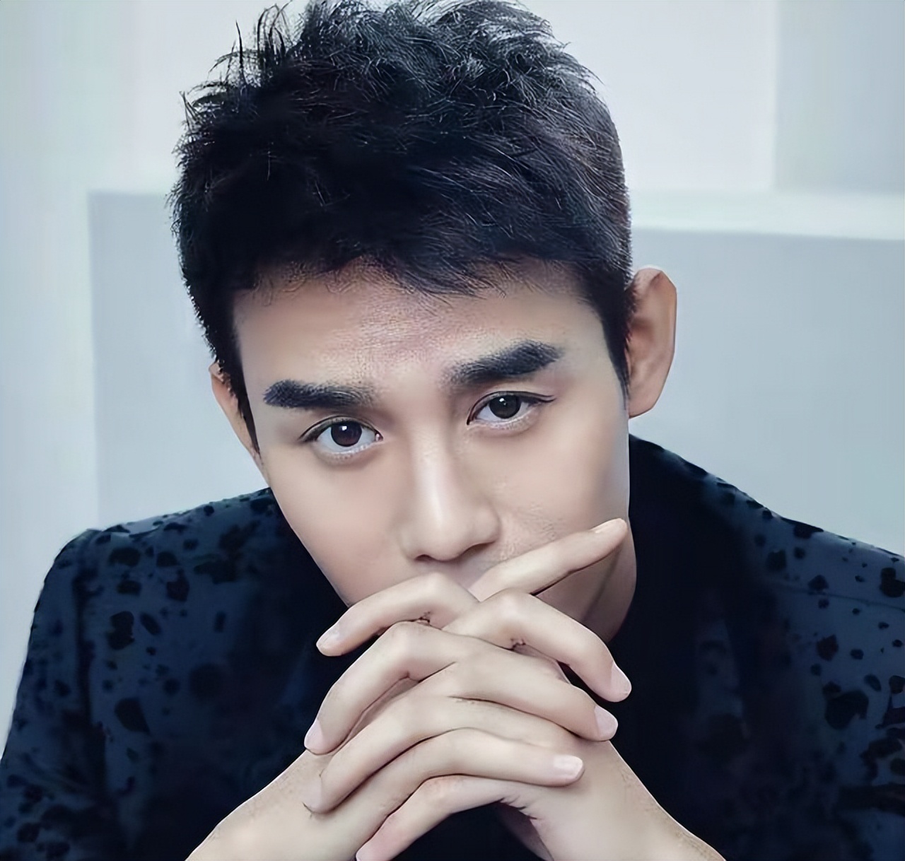 王凯不演医疗剧《赤子之心》，新男主拥有“整容般演技”之称