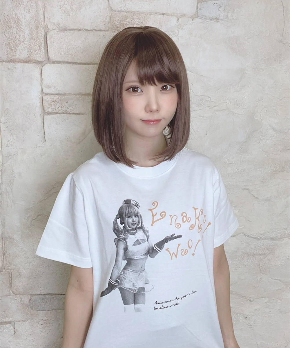 日本最强Cosplayer「えなこ」到底有多强？几分钟带你了解下！-哪边嗨