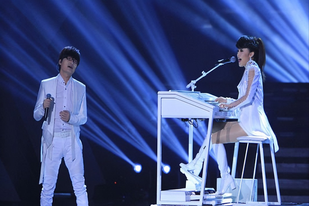 “红极一时”的组合：离婚，互泼脏水，利益不均，宁愿他们没遇见