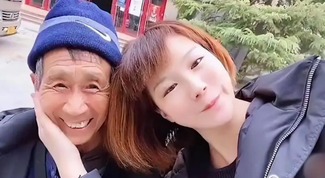 贫民窟女孩创业6年身价过亿，关掉公司陪七旬养父全国游，炒作？