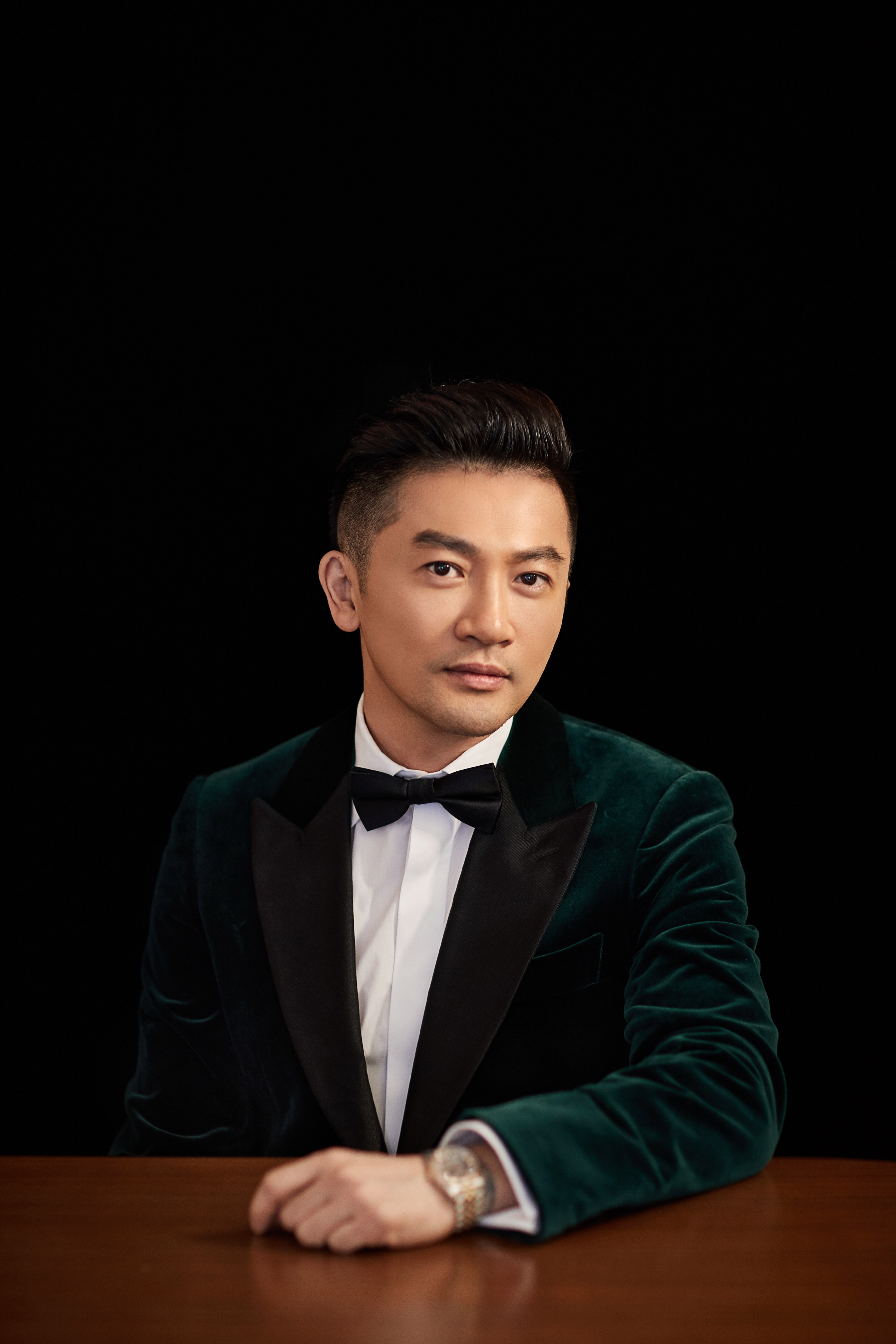 至今不娶妻的11位港臺大齡男星，有人情史混亂，有人一生只愛一人