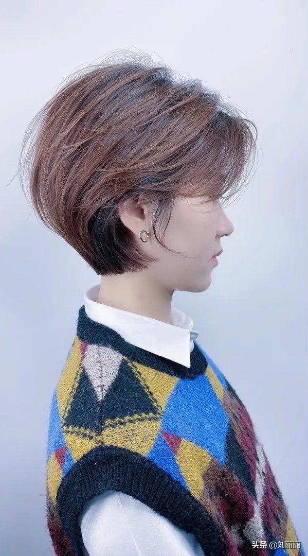 精选流行发型16款,短中长发型我看都不错,有没有你爱的款呢