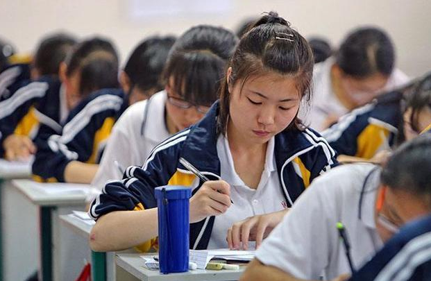 “取消中考，16岁直接上大学”，北大教授一番话，让家长态度不一