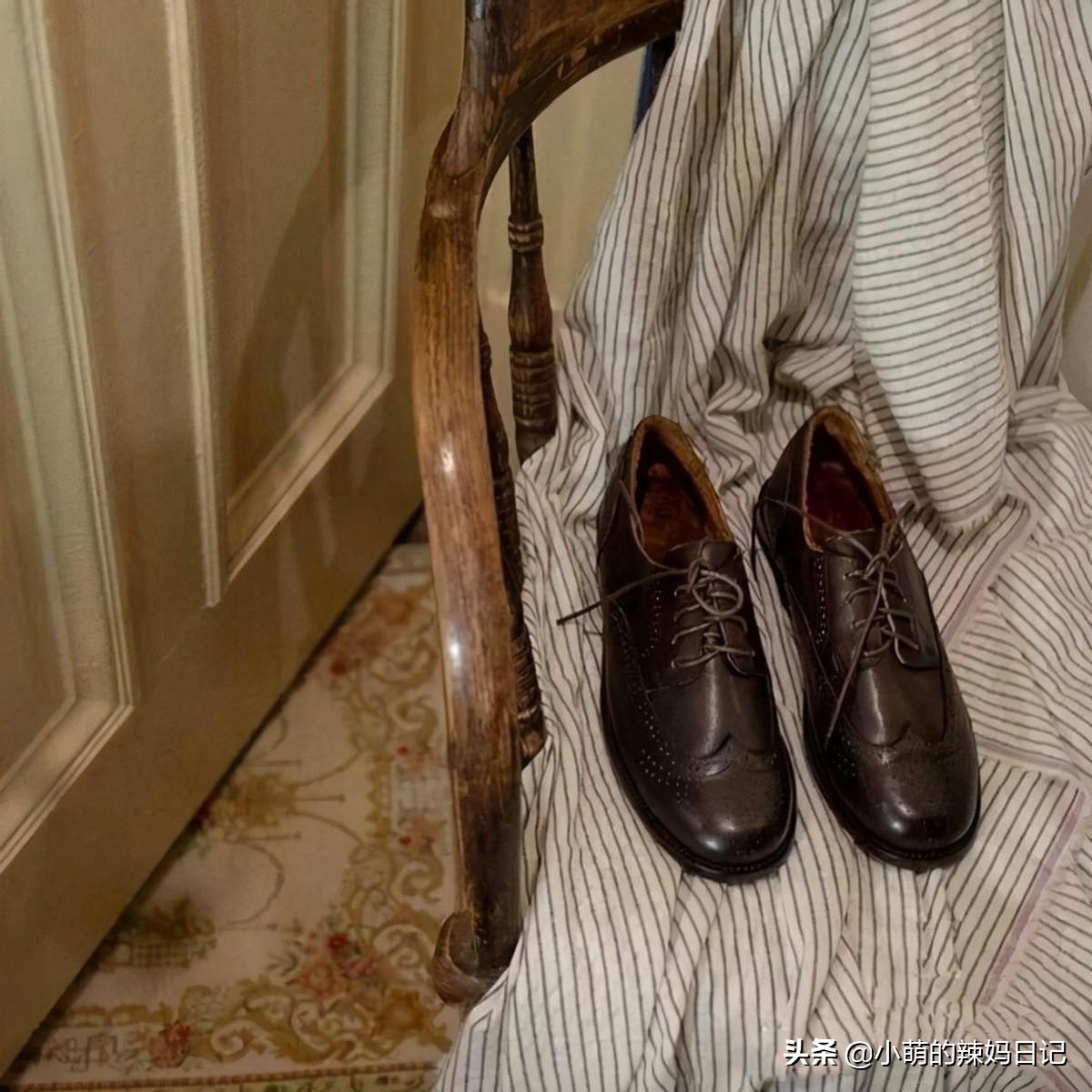 小白鞋早不时兴了！“布洛克鞋”才会真舒适显高，这个夏天足够了