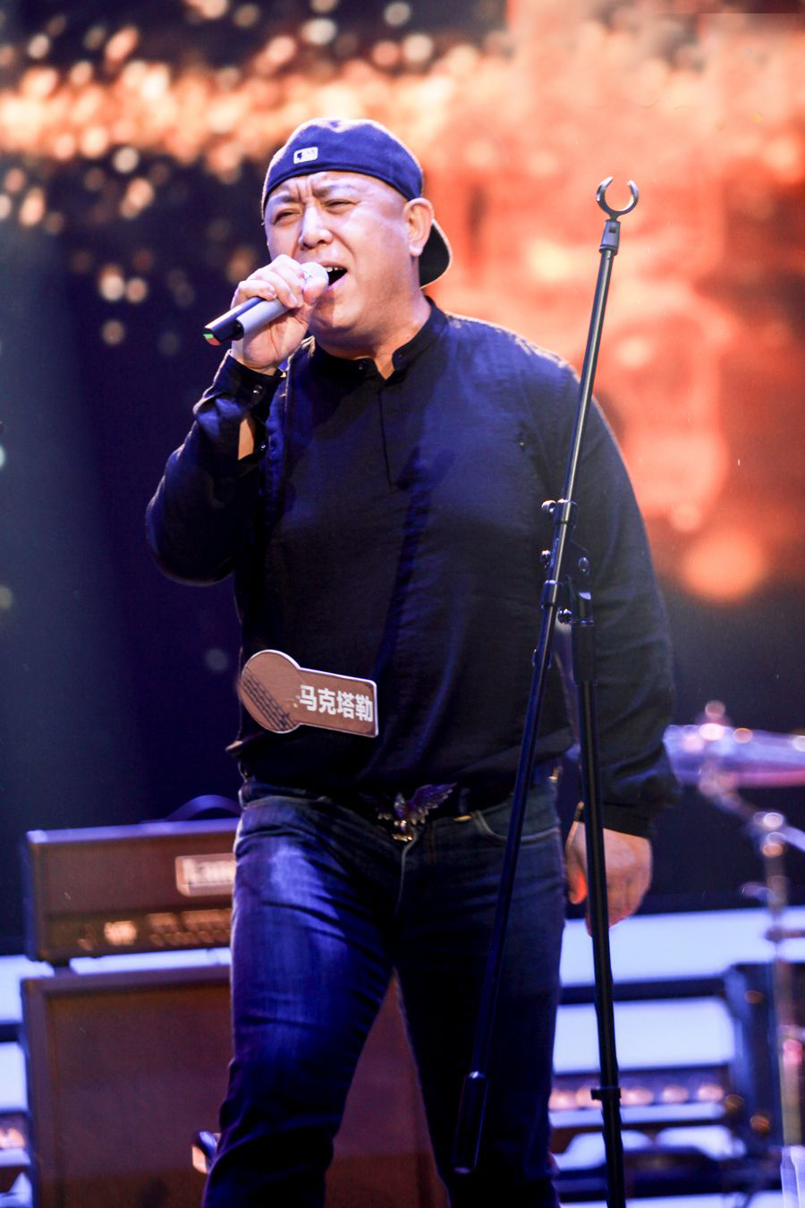 德德玛之子马克塔勒：心疼脑溢血偏瘫的母亲，像爱妈妈一样爱继父