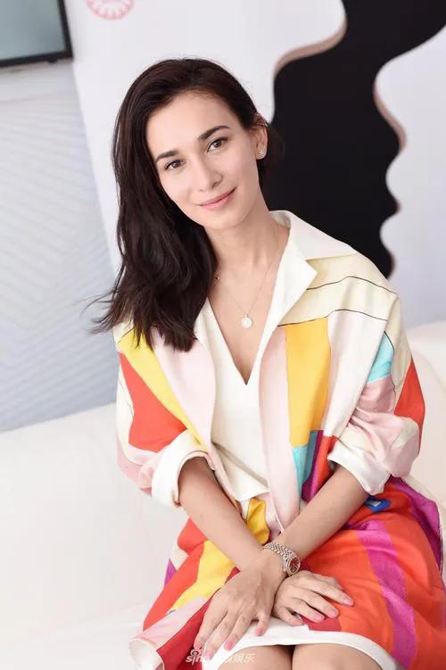 85年不火女星,只服这8位,个个貌美如花,气质卓越,有人成阔太