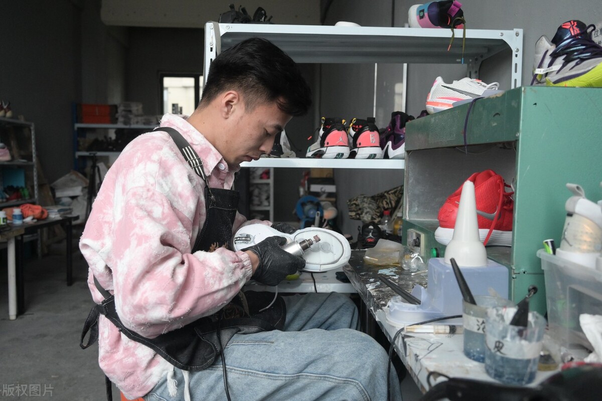 2017款天津鞋店装修效果图精选，时尚设计灵感参考