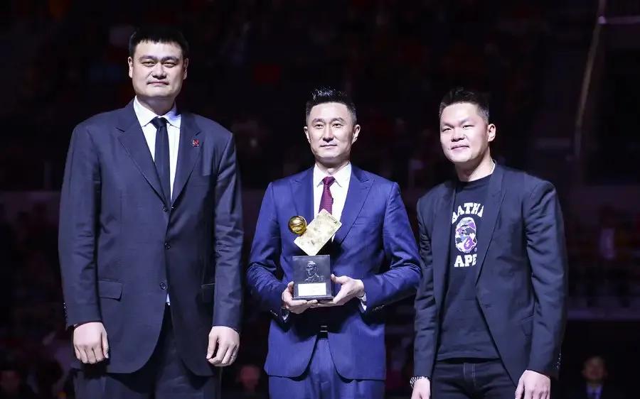 为什么广东球员不去nba(广东队被质疑夺冠可耻5大原因，本省球员没几个，夺冠全靠外地人)