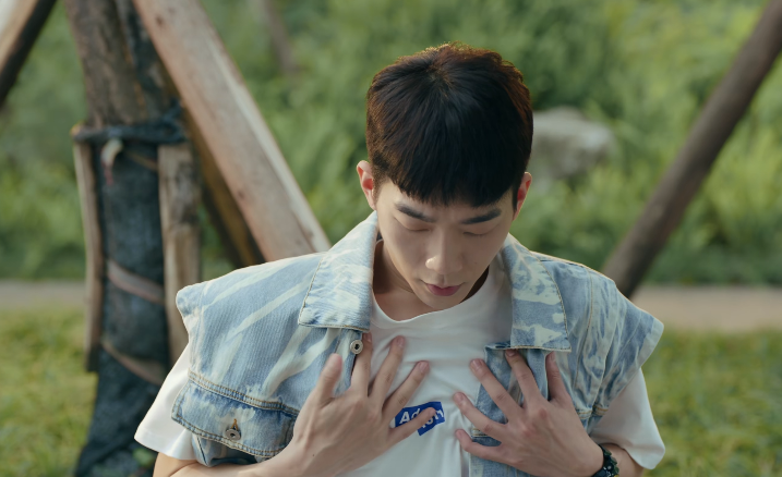 首日播放量破3700万，全程刷屏，笑出腹肌，《反转人生》凭什么？