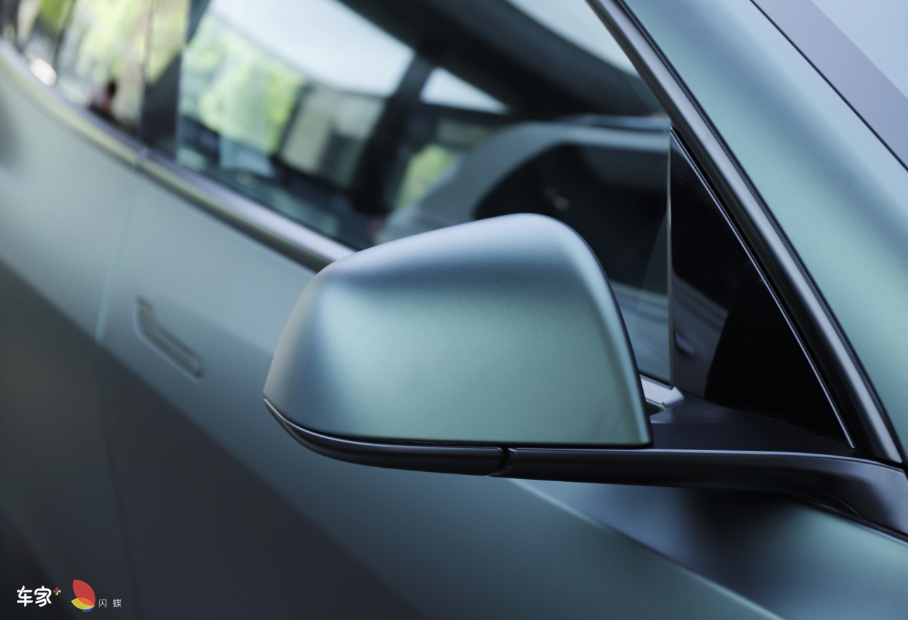 太喜欢这个颜色了，一张都没删，特斯拉ModelY 幽灵金属墨绿