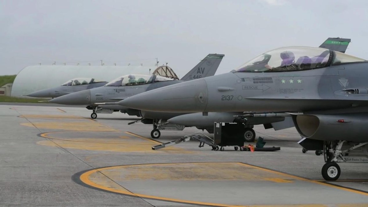 ��Լ���ս����פ�ڿ����ܱߣ�������ʮ�ܣ������Ż����������