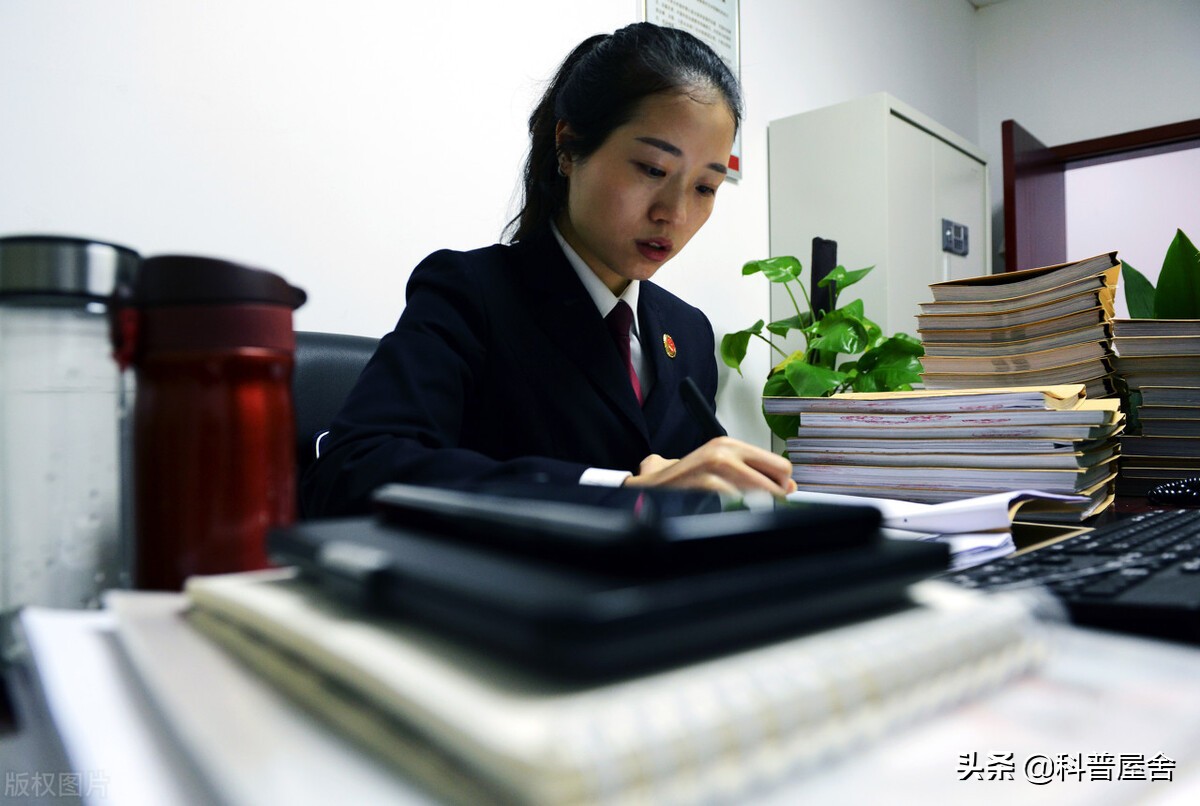 山东黑老大覆灭，审判卷宗一车拉不完，400证人材料，坏2台复印机