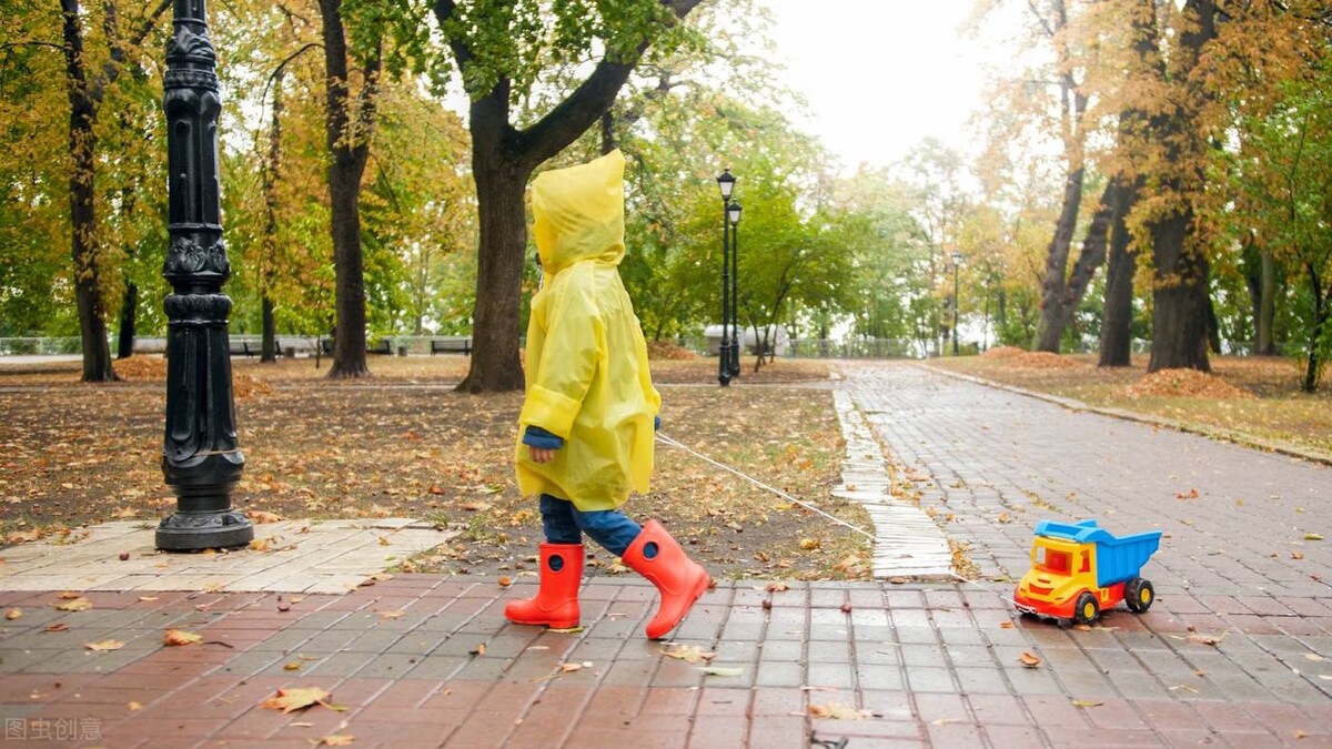 久旱无雨，花生、玉米迟迟种不了，农民急得团团转，咋回事？