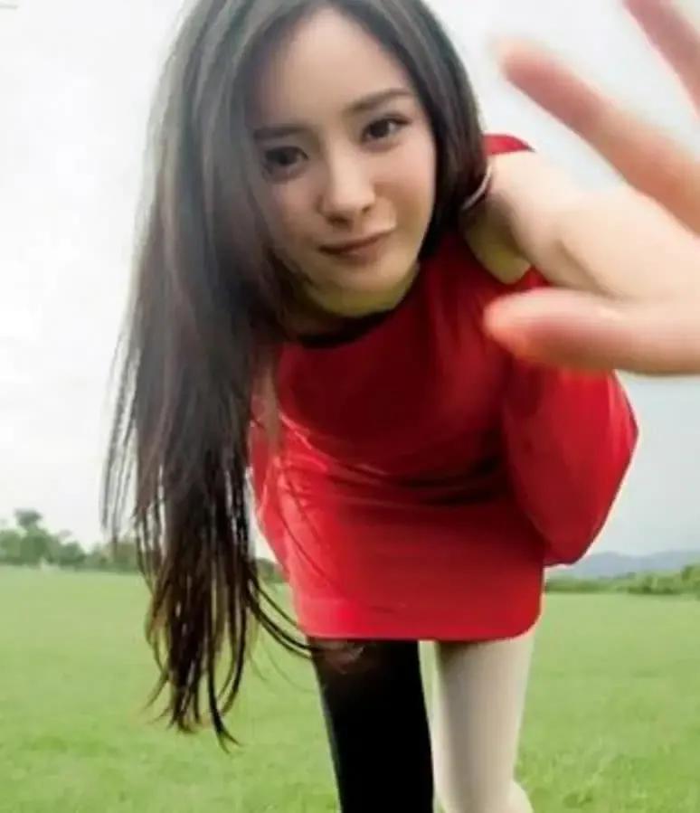 嗨周末快乐杨幂美图49