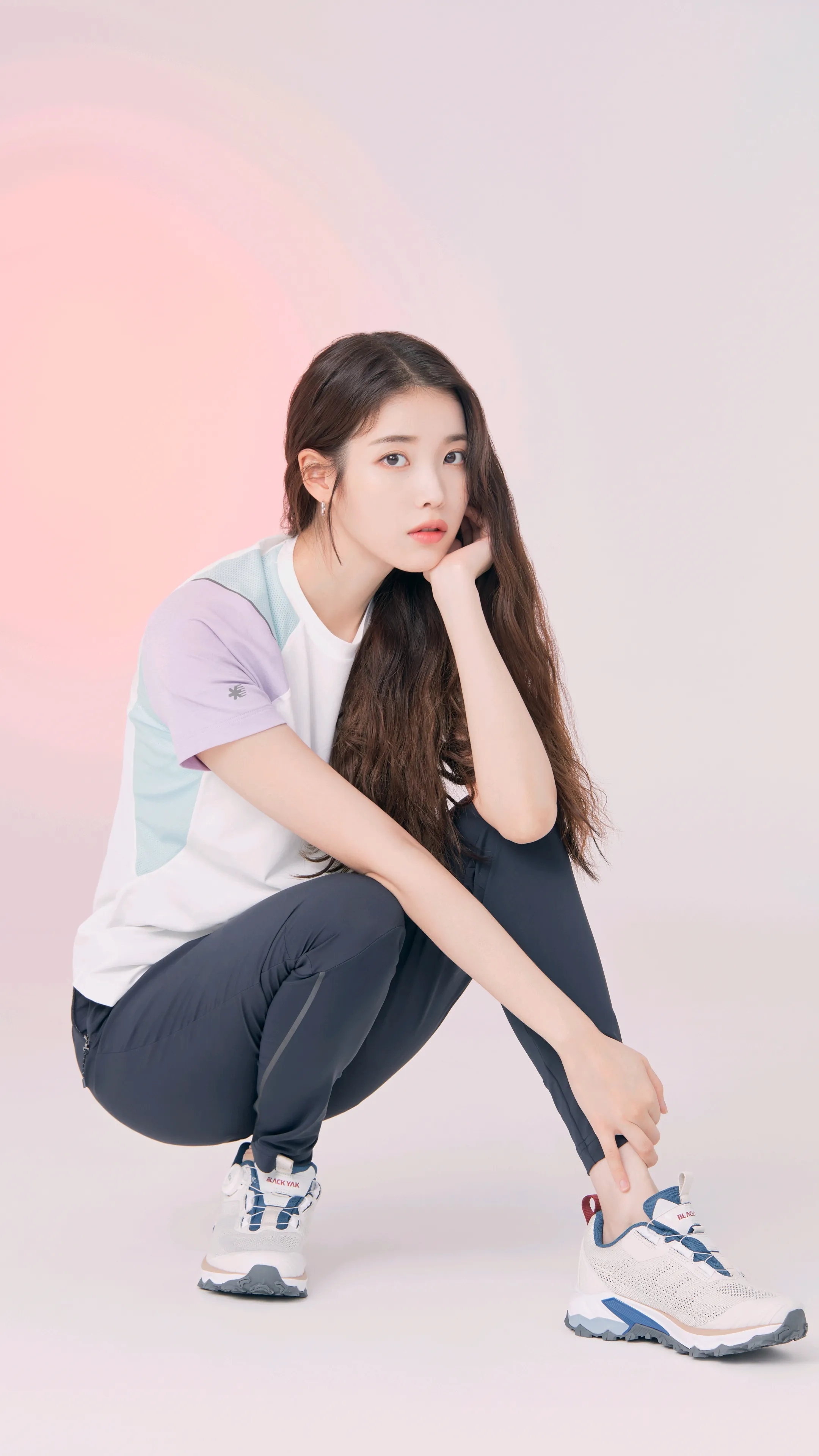 李知恩｜高清壁纸｜五官很平凡整体却很惊艳