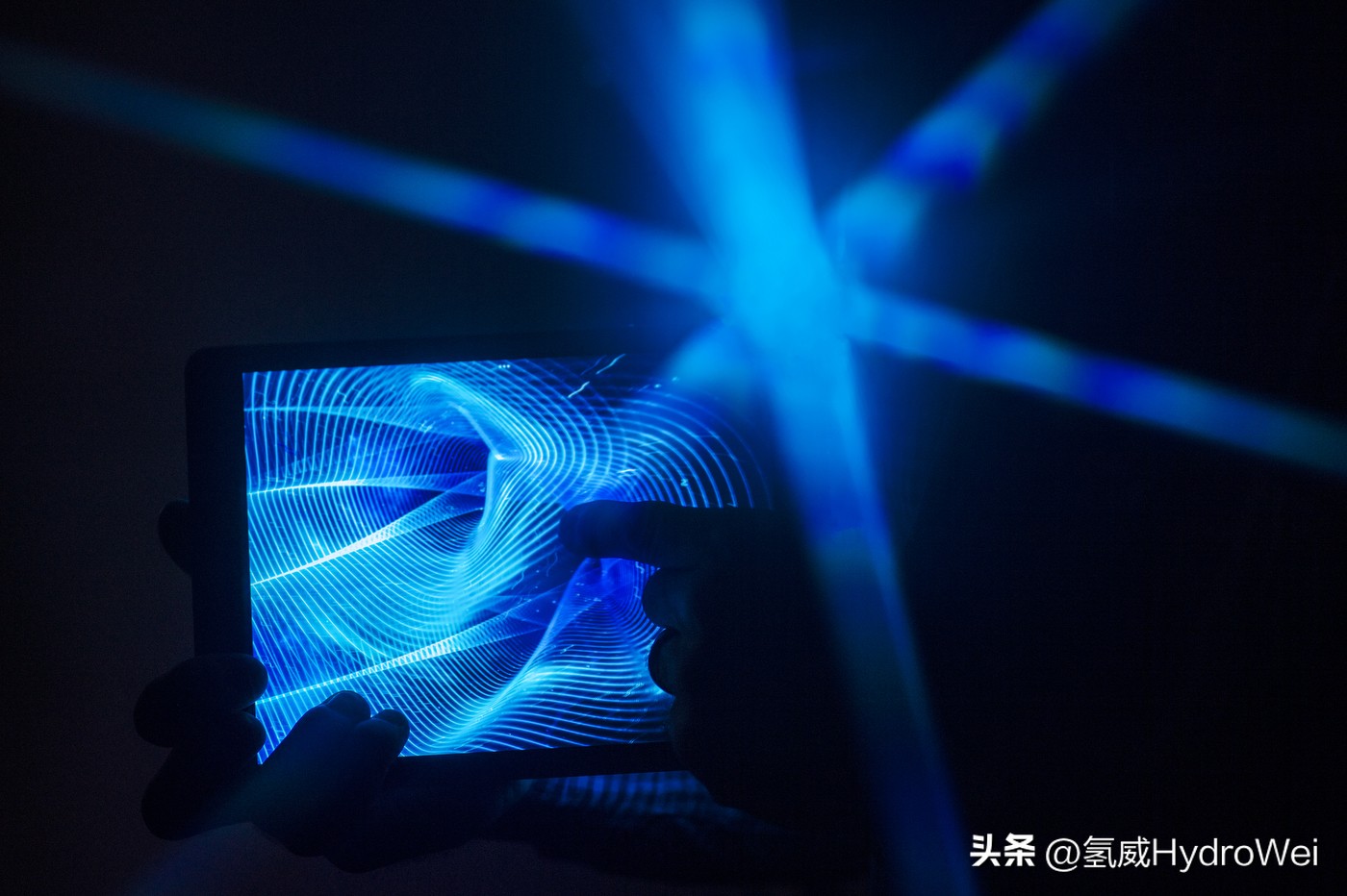 northeastern university研究人员发现有前途的氢燃料电池新催化剂