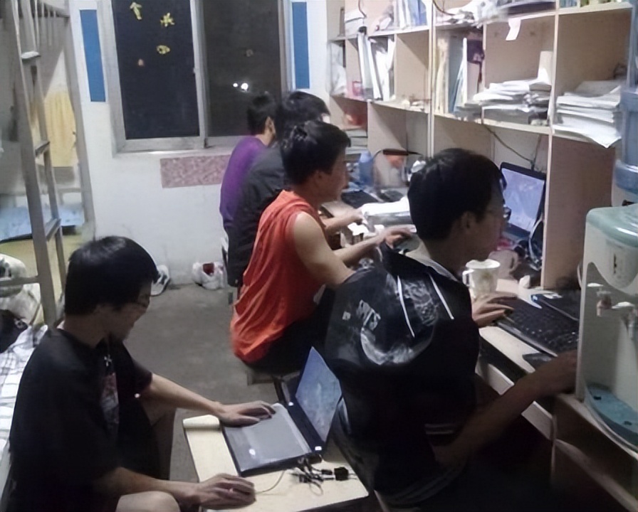 大学迎来新规，2022年开始全面落实，虚度时光的学生开始头疼