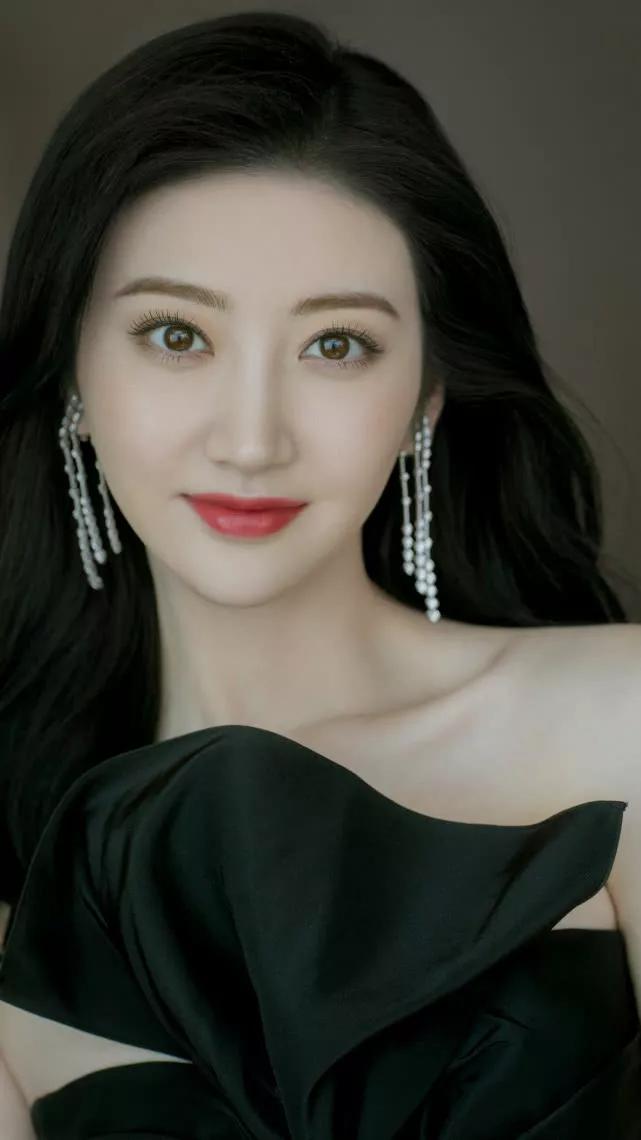 景甜：端庄秀丽，甜美可人，魅力十足