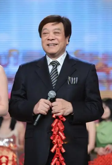 因癌离世的5位央视主持人，最大78岁，最小26岁，个个令人惋惜