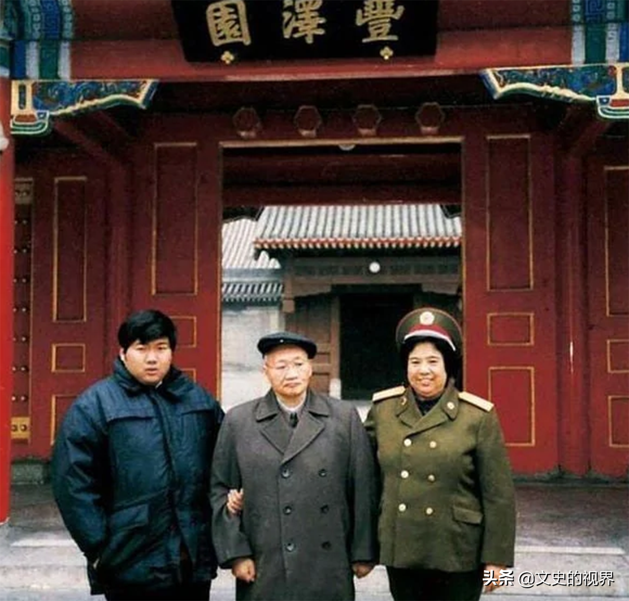 2007年毛岸青在北京逝世，病逝前嘱咐毛新宇：我要和妈妈葬在一起