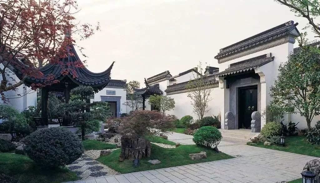 五颜六色的幼儿园OUT了！快看这蜂巢般的“素颜”校园