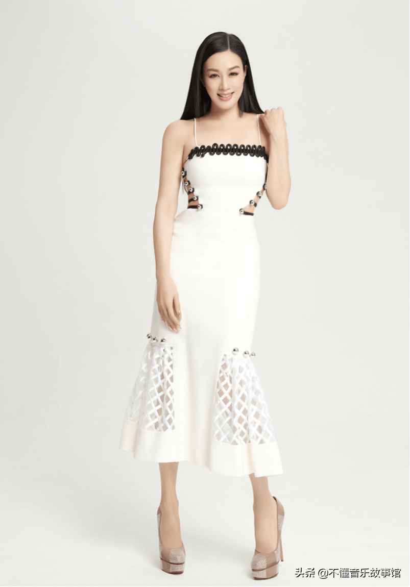 周星驰电影十大最美“星女郎”，周星驰是华语影坛的一个神话