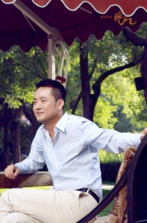 坎坷男星李坤霖：演配角走红，亲情和婚姻都有泪