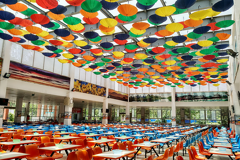 “恐龙”守候，坐拥4大食堂、水上图书馆！2022，成都理工大学等你来！