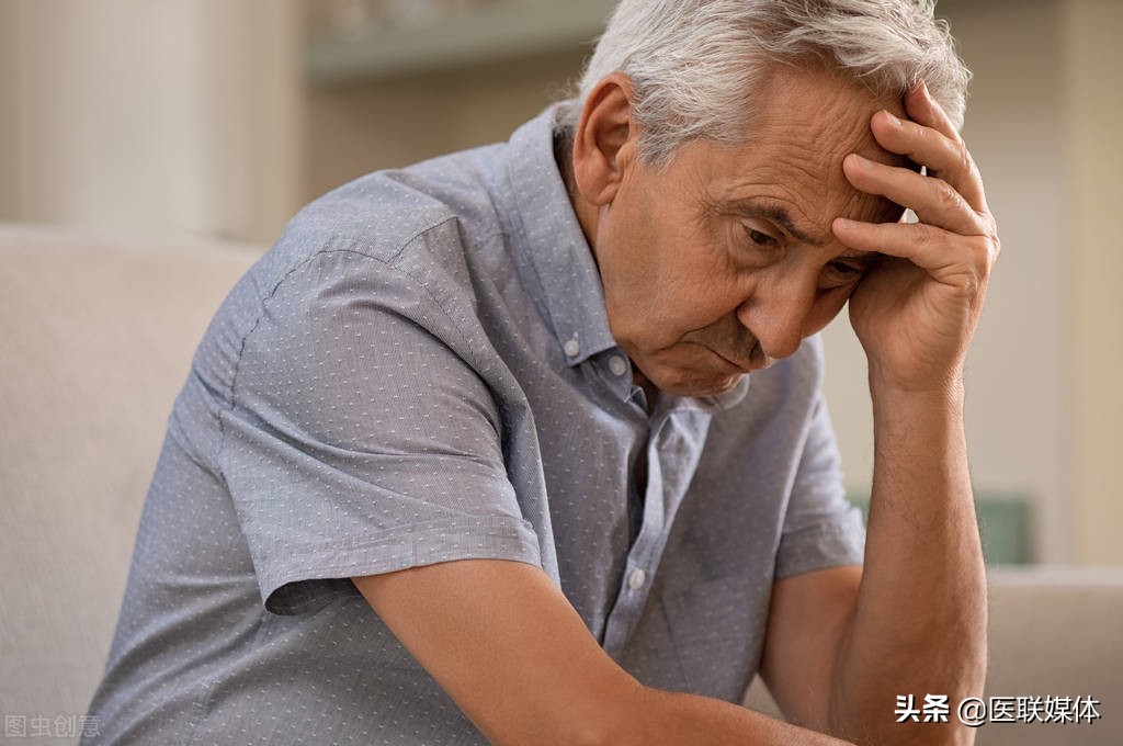 中老年人预防脑梗与老年痴呆，要补充叶酸、B12？告诉您如何补
