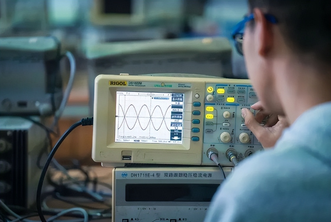 逢盛世，求卓越，怀青云志赴“一流”！四川大学，邀你共赴未来！