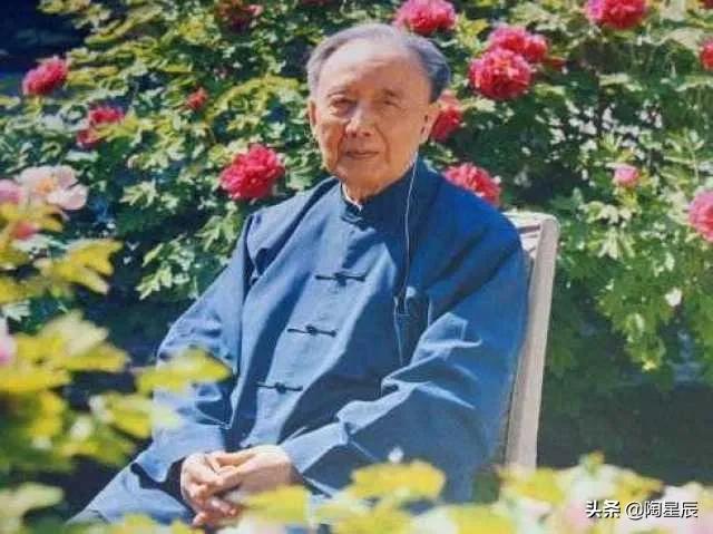 公交徒步游北京：燕翅楼-张之洞故居-郭沫若故居-辅仁大学-旌勇里