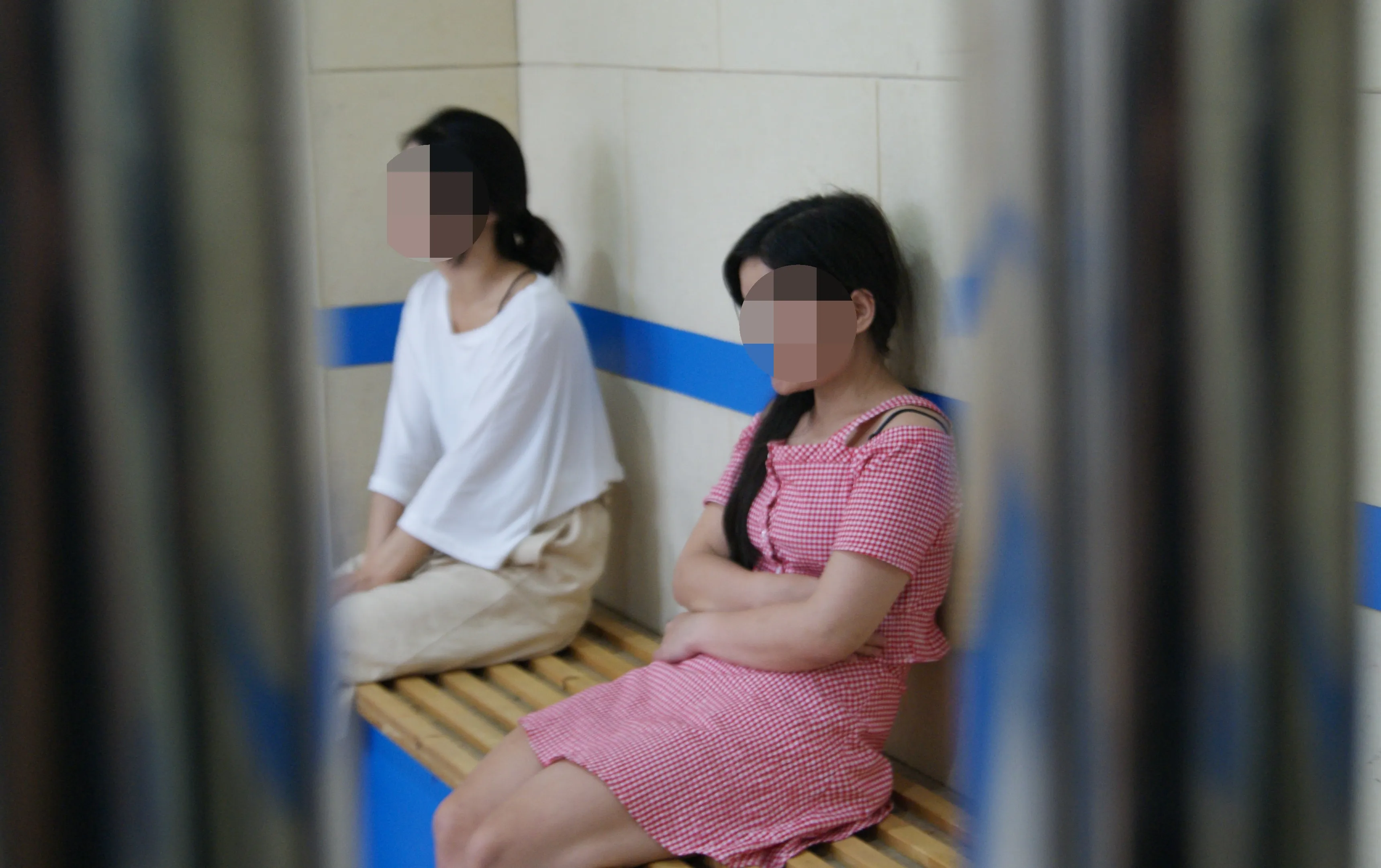 严厉打击！广东一男子同时给30多名失足妇女招嫖，被判刑66个月