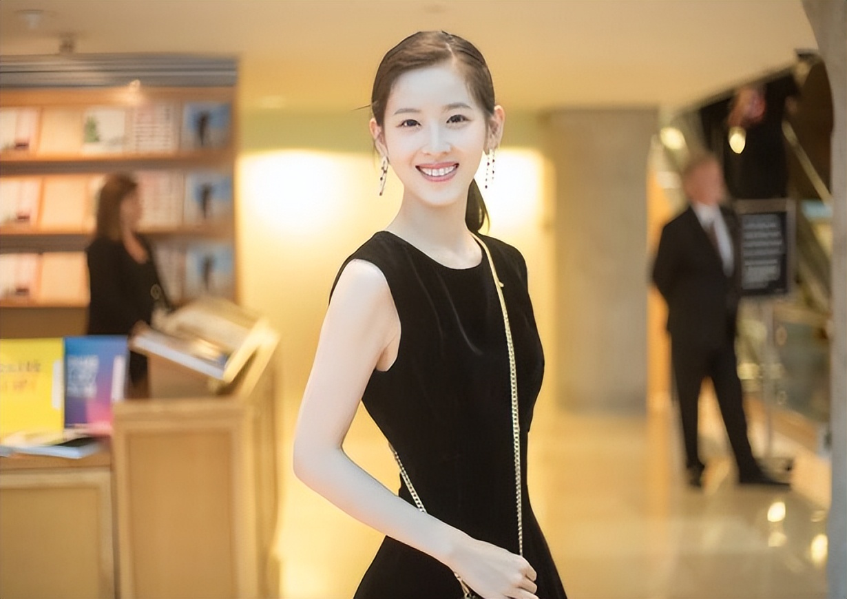 同为清华才女，武亦姝和“奶茶妹妹”的差距很大，能相提并论吗？