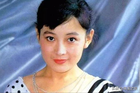 娶最美“苏麻喇姑”朱娜，婚后20年家庭幸福，沙宝亮才是人生赢家