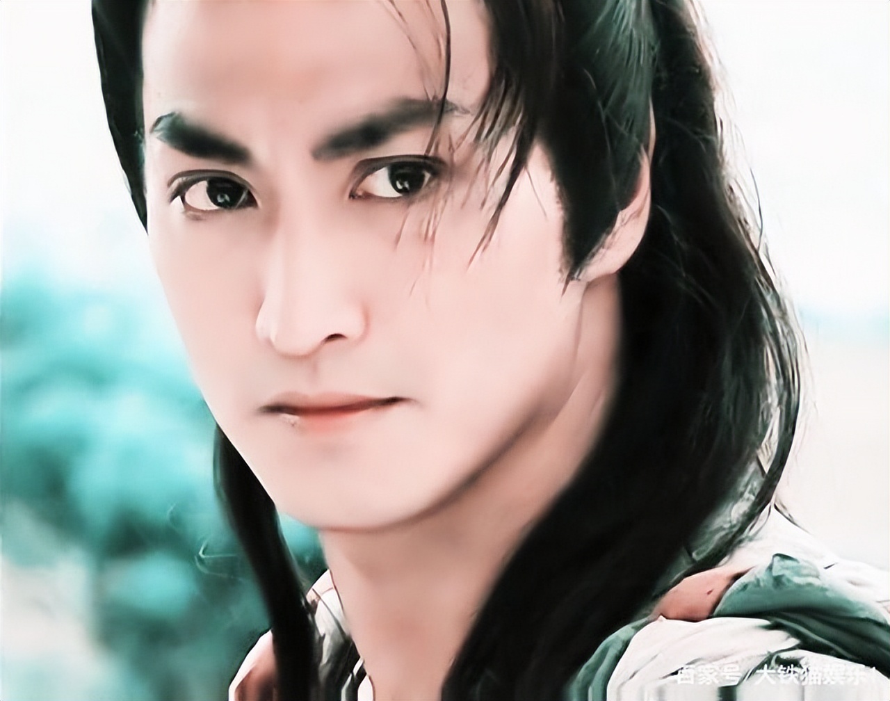 拥有“铜铃大眼”的10位男星，个个都是金刚眼，像开了大眼特效