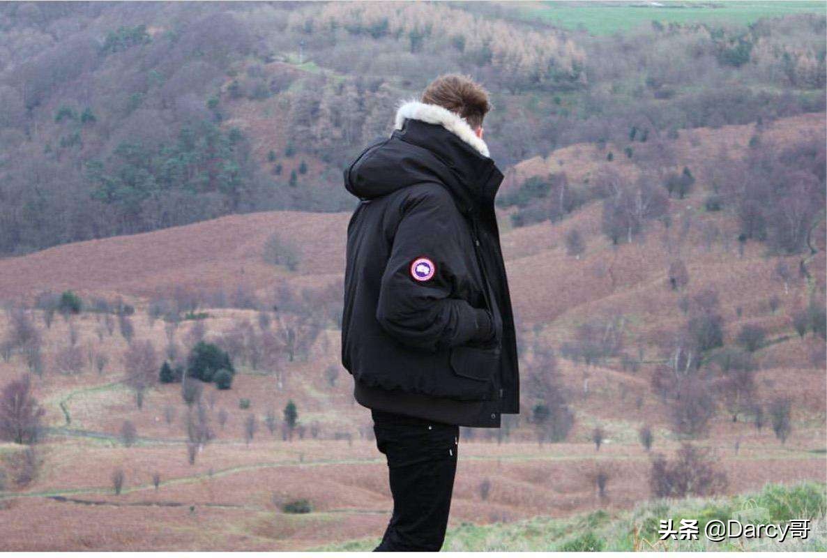 抵御严寒的两大利器：棉服和羽绒服到底谁更保暖？其实不是绝对的