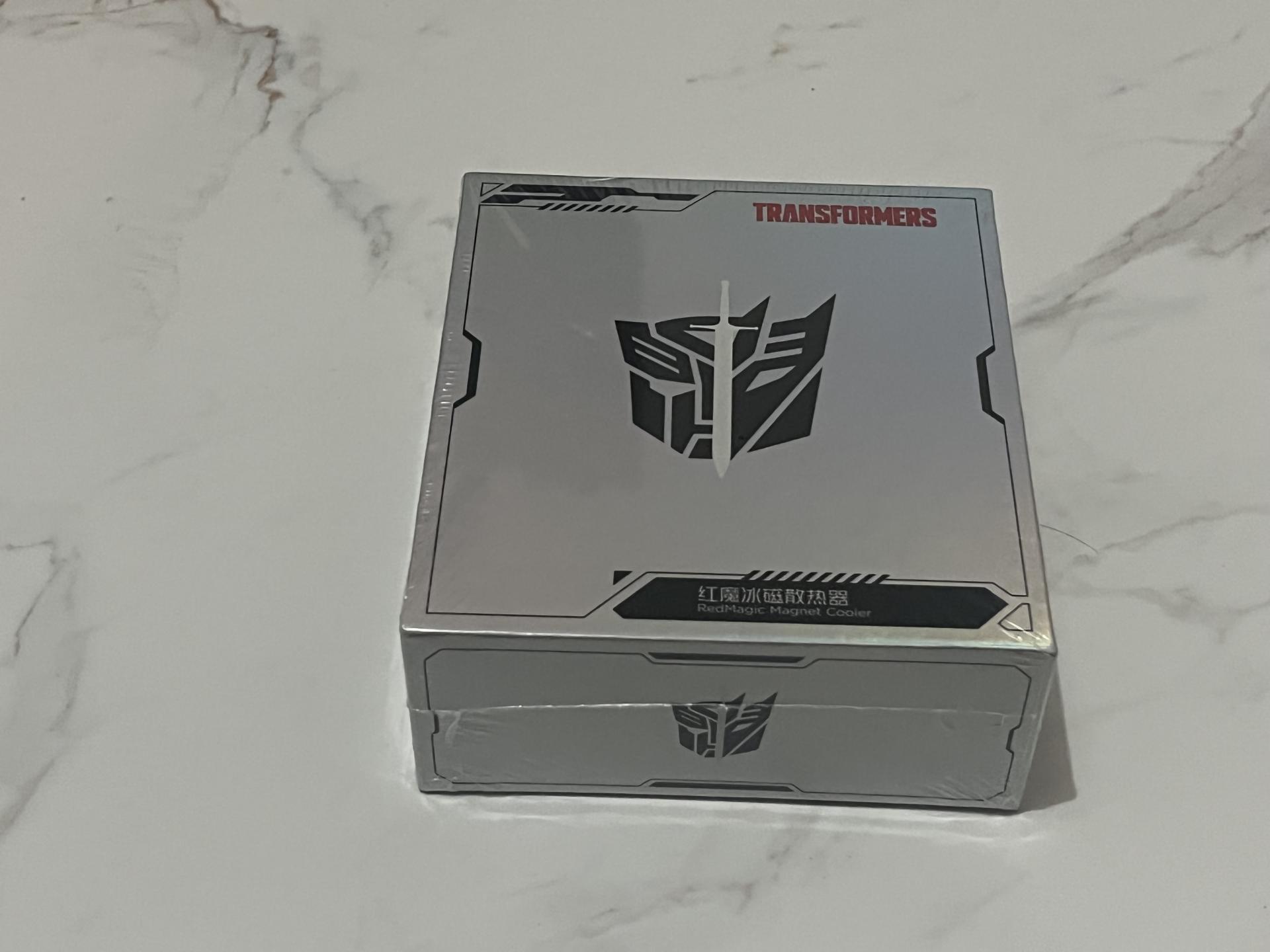 努比亚红魔冰磁散热器体验：手机不再发热卡顿，是夏天的最佳伴侣