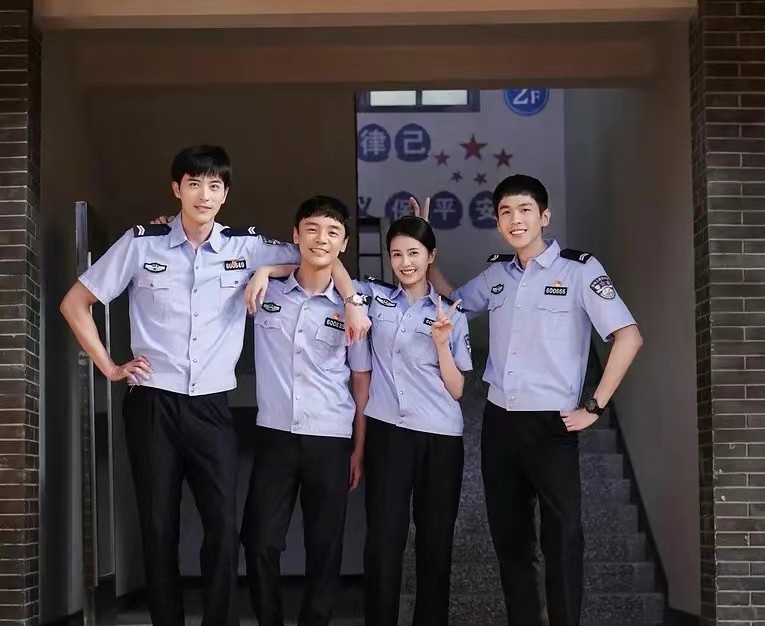 电视剧评分前十，悬疑剧占了5部，《人世间》不是第一