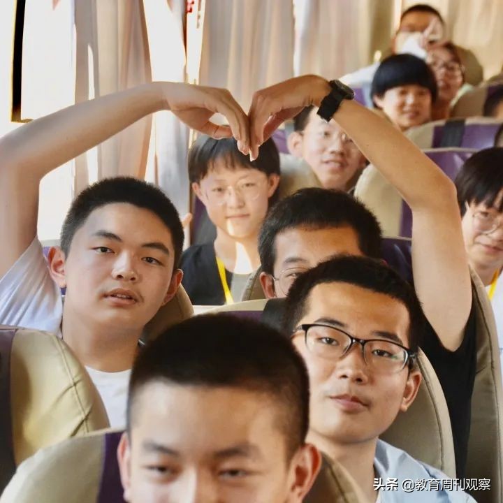 忻州市北方中學(xué)2022年初三畢業(yè)典禮(圖38) 忻州市北方中學(xué)2022年初三畢業(yè)典禮(圖38)